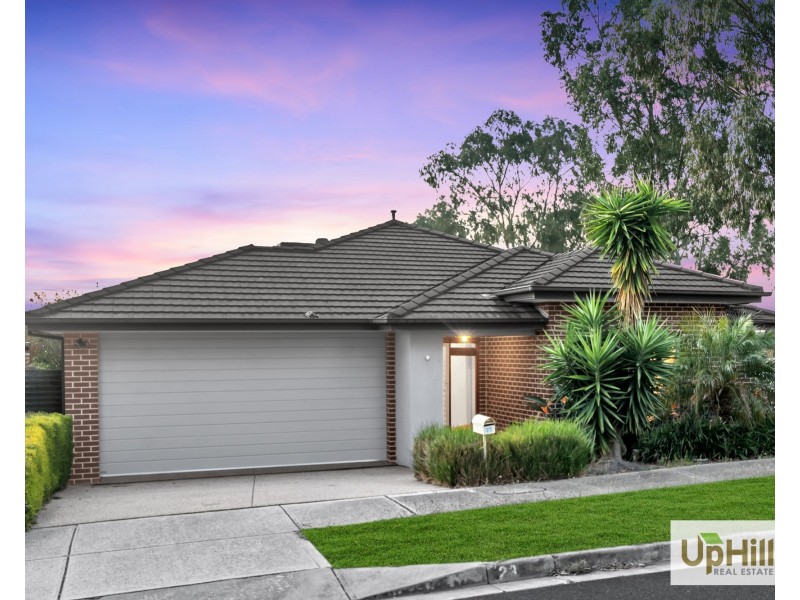 23 Hackney Circuit, Clyde North VIC 3978