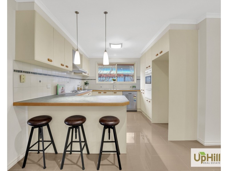 5 Doug Court, Narre Warren VIC 3805