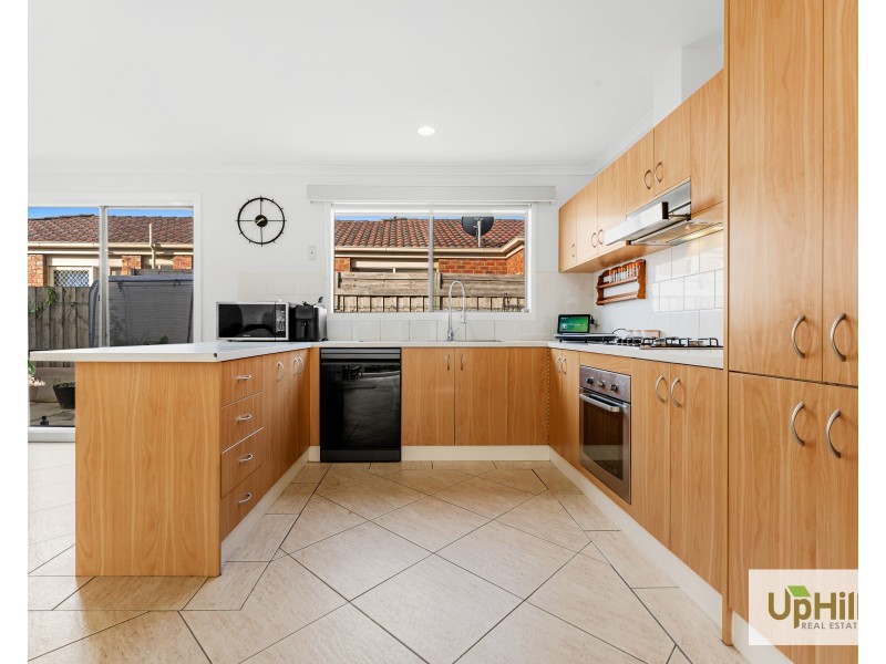 27A Staunton Walk, Cranbourne East VIC 3977