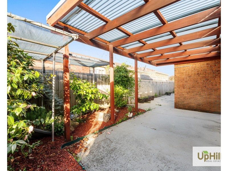 27A Staunton Walk, Cranbourne East VIC 3977