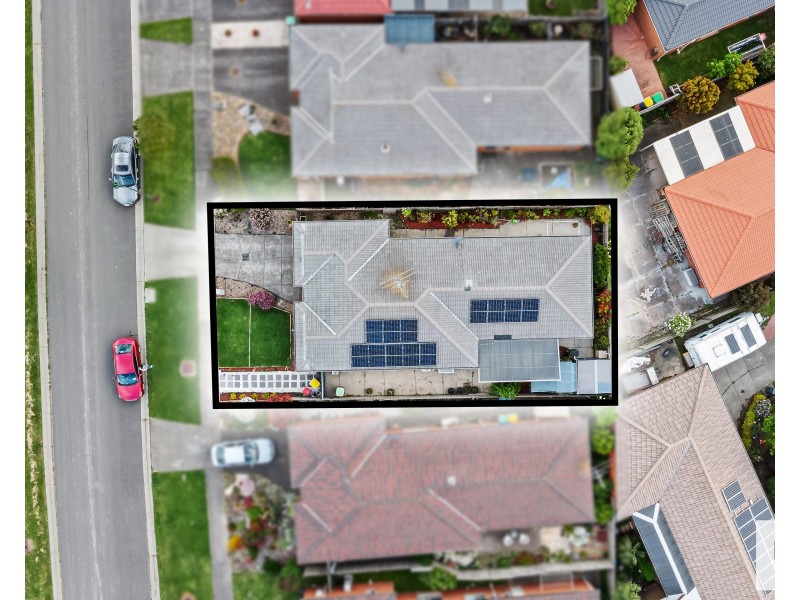 27A Staunton Walk, Cranbourne East VIC 3977