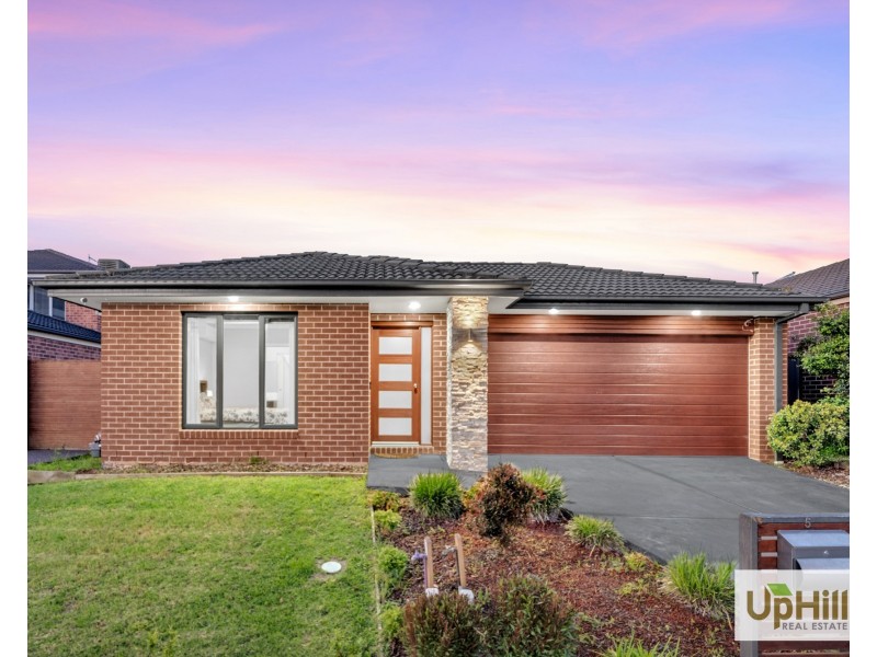 5 Paso Grove, Clyde North VIC 3978