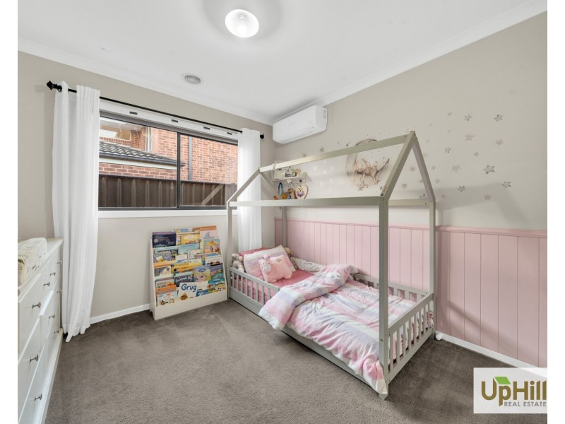 5 Paso Grove, Clyde North VIC 3978