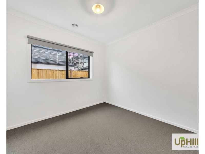 3 Lismac Avenue, Clyde North VIC 3978