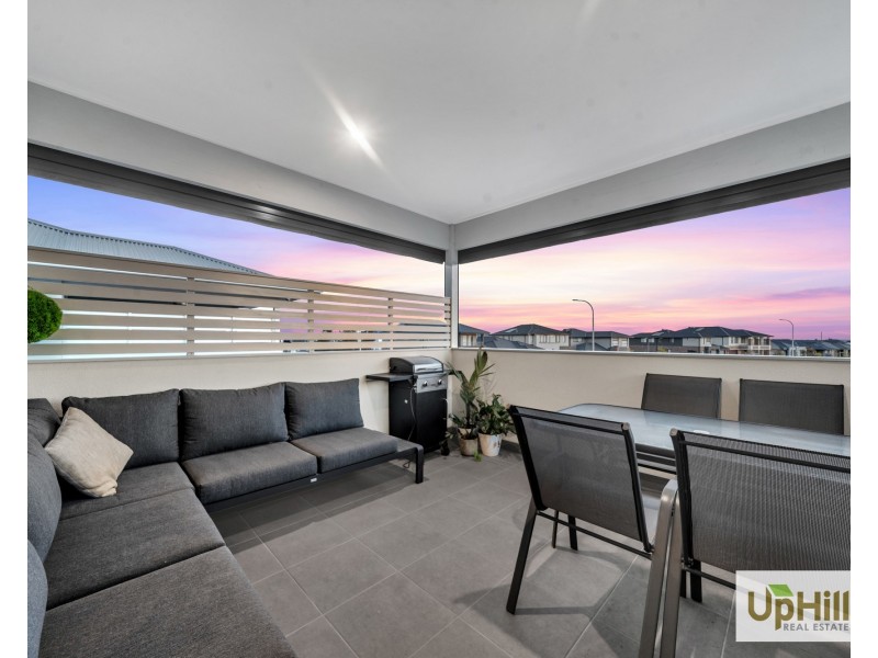 37 Parkrise Boulevard, Clyde North VIC 3978