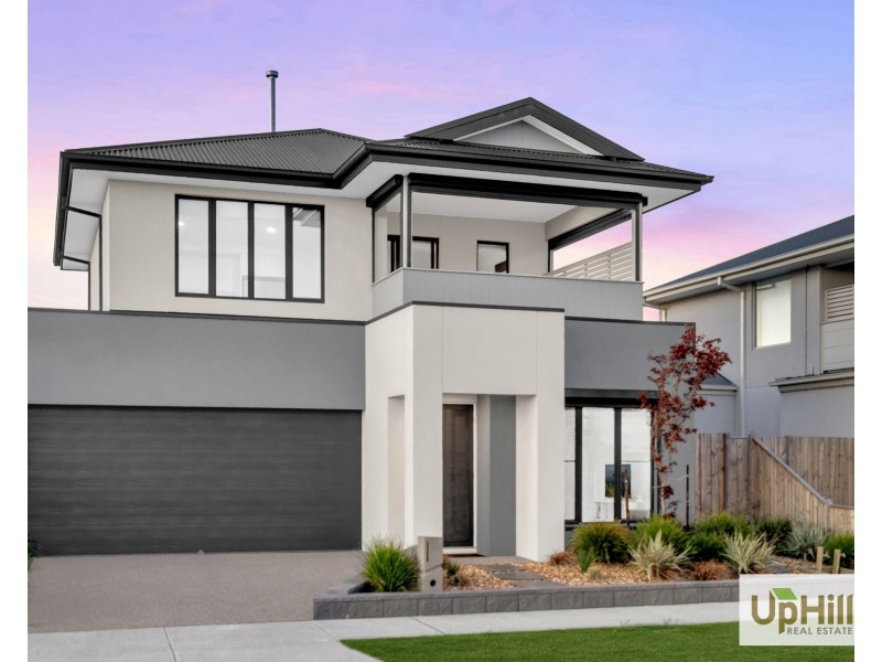 37 Parkrise Boulevard, Clyde North VIC 3978