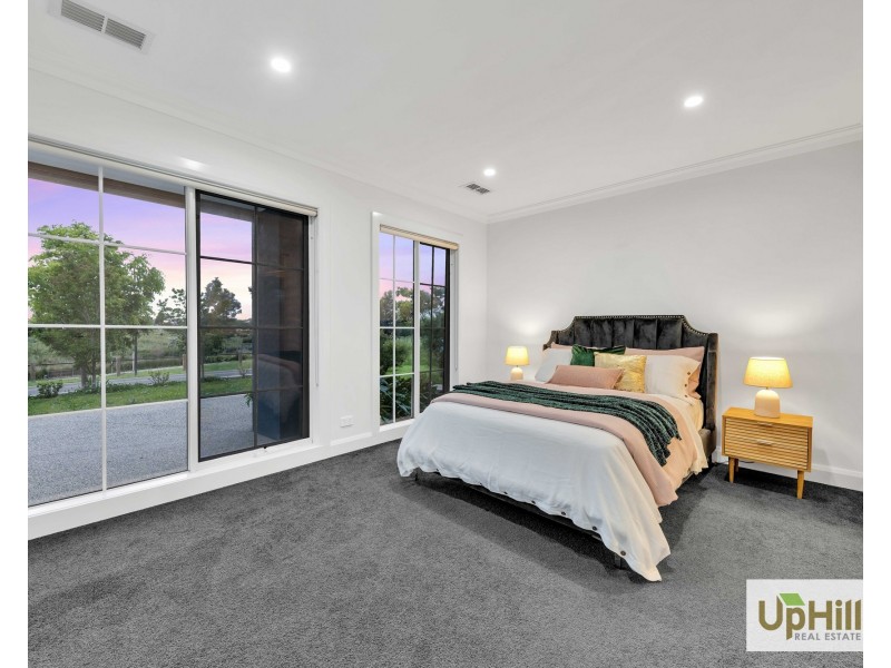 46 Salamanca Drive, Clyde North VIC 3978