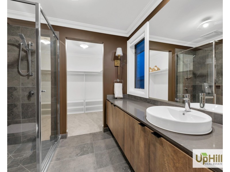 46 Salamanca Drive, Clyde North VIC 3978