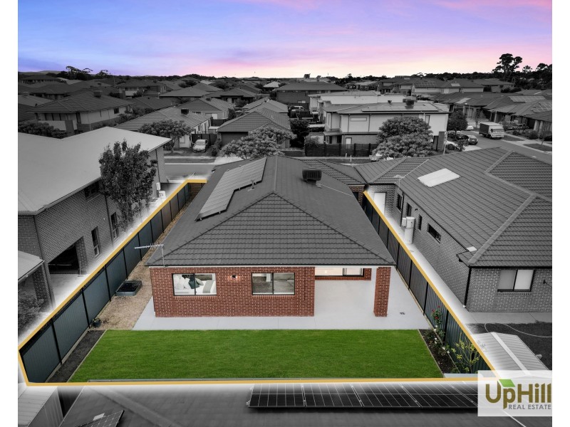 60 Calibre Circuit, Clyde North VIC 3978