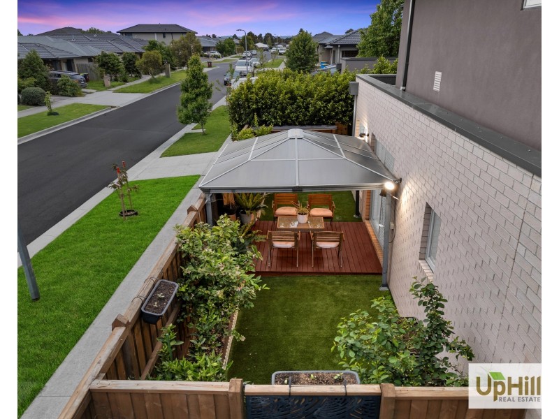 14 Madeira Drive, Clyde North VIC 3978
