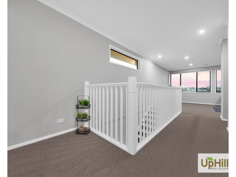 1 Byzantium Mews, Clyde North VIC 3978