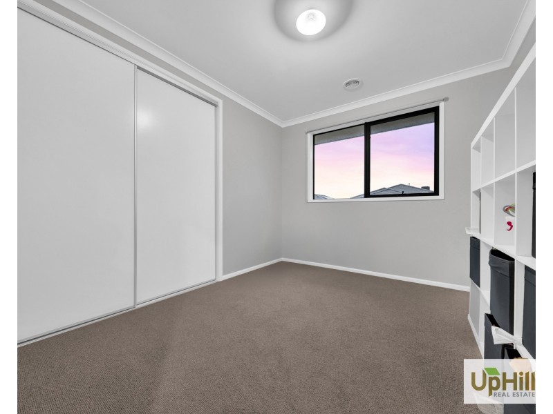 1 Byzantium Mews, Clyde North VIC 3978
