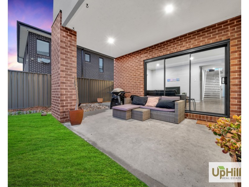 1 Byzantium Mews, Clyde North VIC 3978