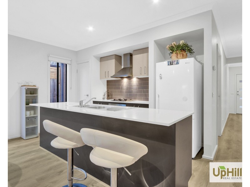 49 Elmtree Crescent, Clyde North VIC 3978