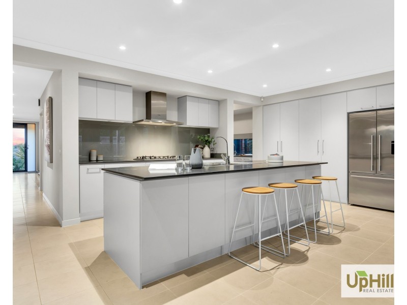 24 Compton Way, Clyde North VIC 3978
