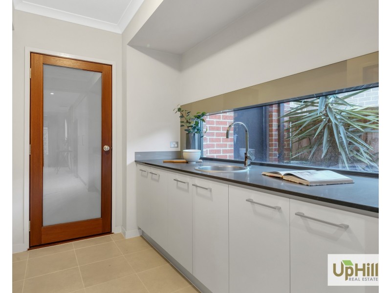 24 Compton Way, Clyde North VIC 3978