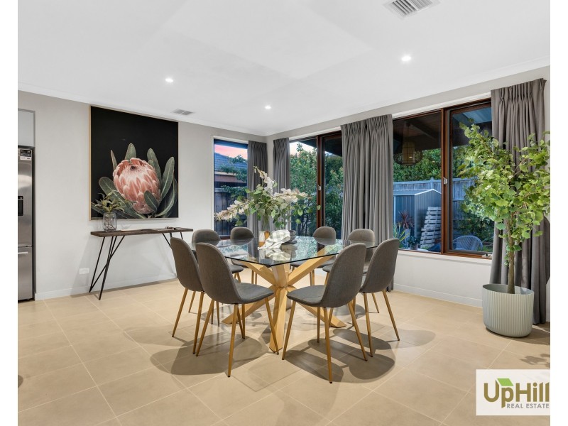 24 Compton Way, Clyde North VIC 3978