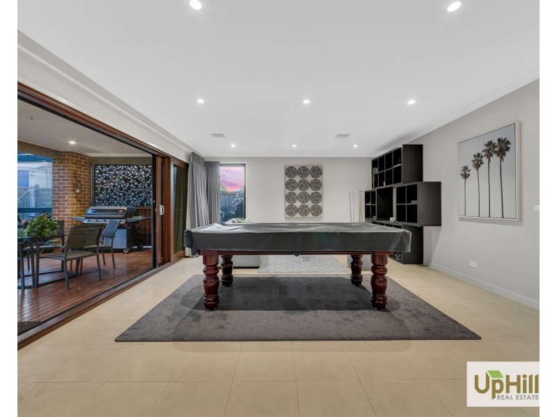 24 Compton Way, Clyde North VIC 3978