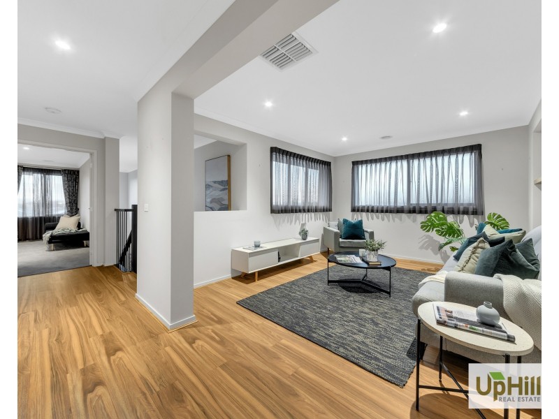 24 Compton Way, Clyde North VIC 3978