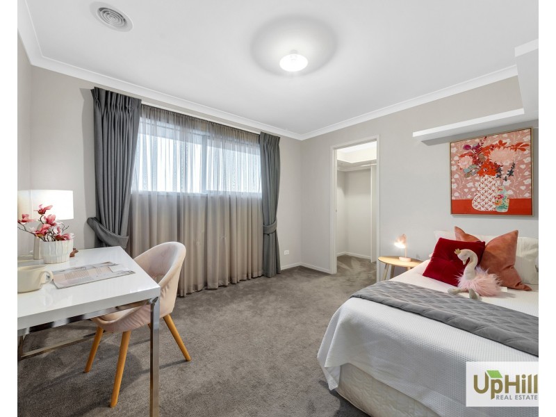 24 Compton Way, Clyde North VIC 3978