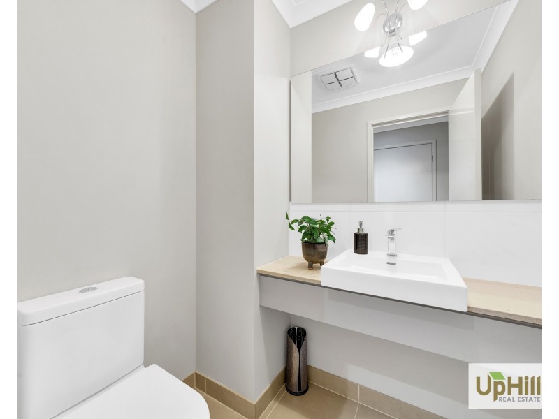 24 Compton Way, Clyde North VIC 3978