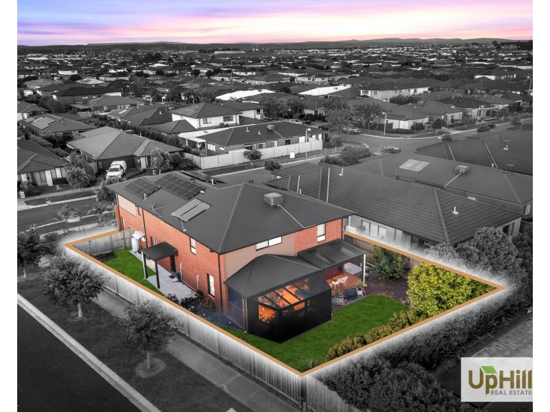 24 Compton Way, Clyde North VIC 3978