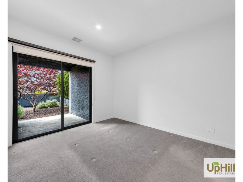 16 Spirit Boulevard, Cranbourne East VIC 3977