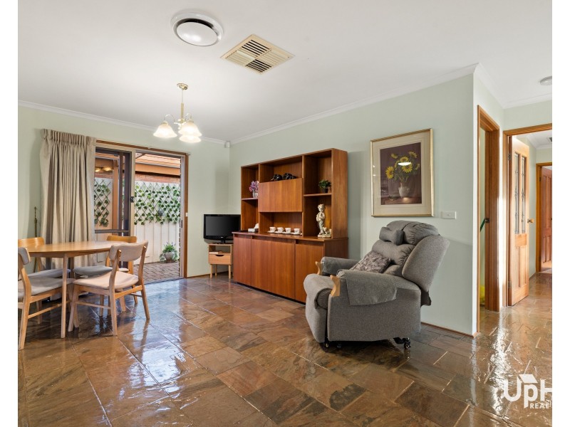 12 Princess Maria Place, Hampton Park VIC 3976
