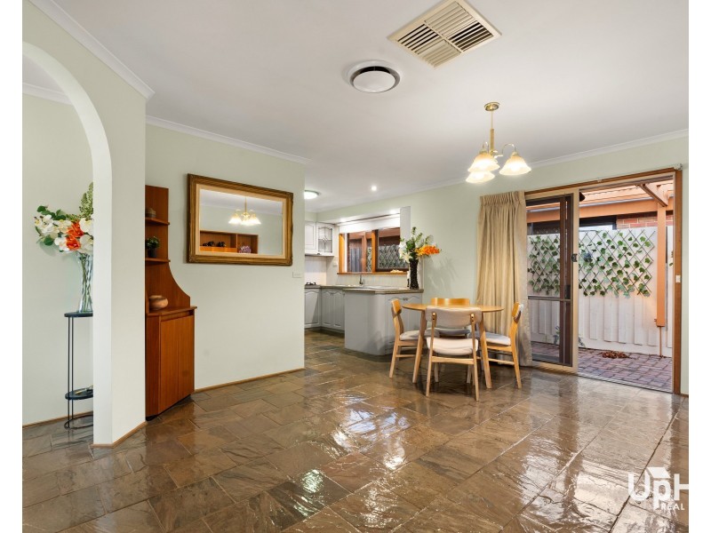 12 Princess Maria Place, Hampton Park VIC 3976