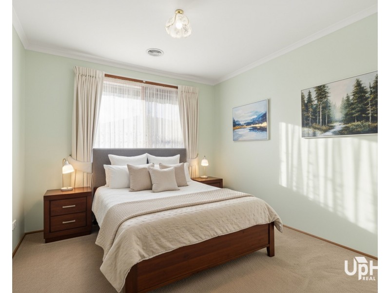 12 Princess Maria Place, Hampton Park VIC 3976