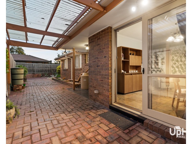 12 Princess Maria Place, Hampton Park VIC 3976