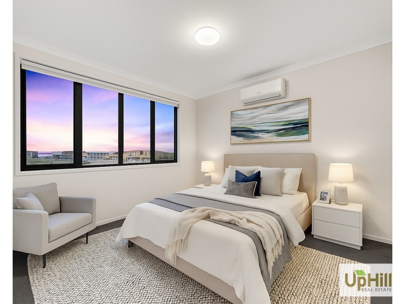 5 Davland Street, Clyde North VIC 3978