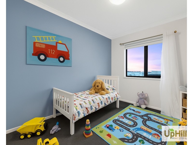 5 Davland Street, Clyde North VIC 3978