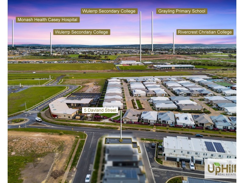 5 Davland Street, Clyde North VIC 3978