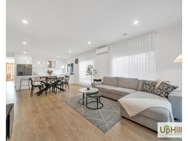 12 Thredbo Crescent, Clyde VIC 3978