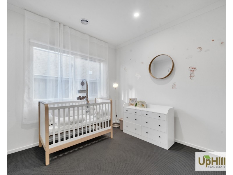 12 Thredbo Crescent, Clyde VIC 3978