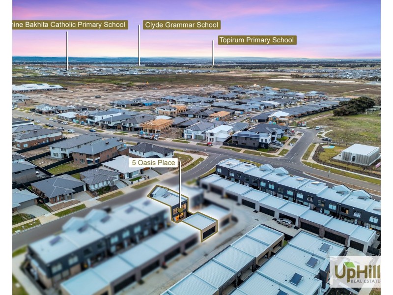 5 Oasis Place, Clyde North VIC 3978