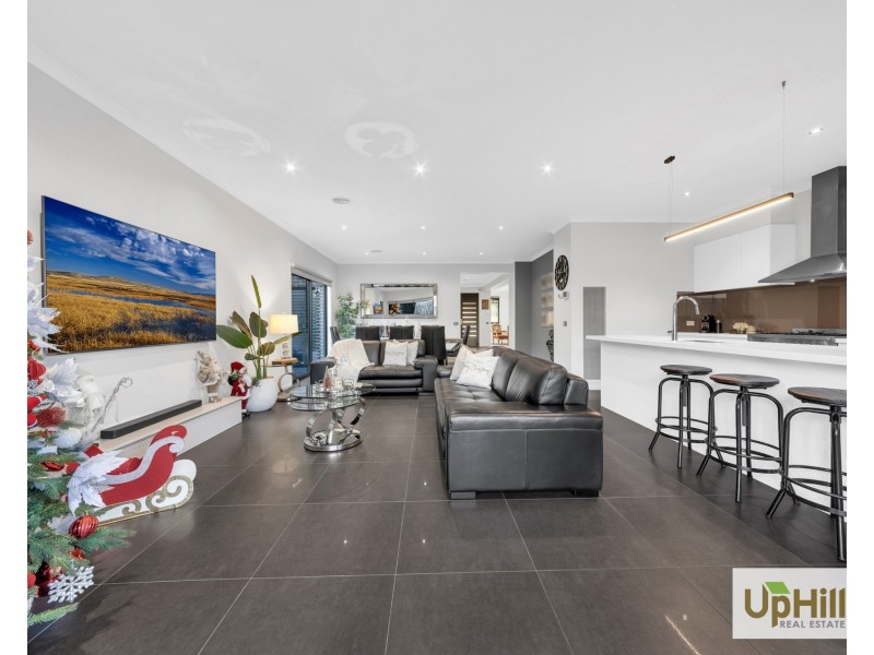 26 Greenslate Street, Clyde North VIC 3978