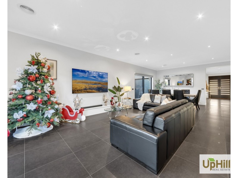 26 Greenslate Street, Clyde North VIC 3978