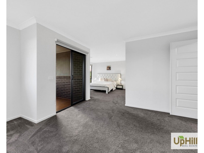 26 Greenslate Street, Clyde North VIC 3978