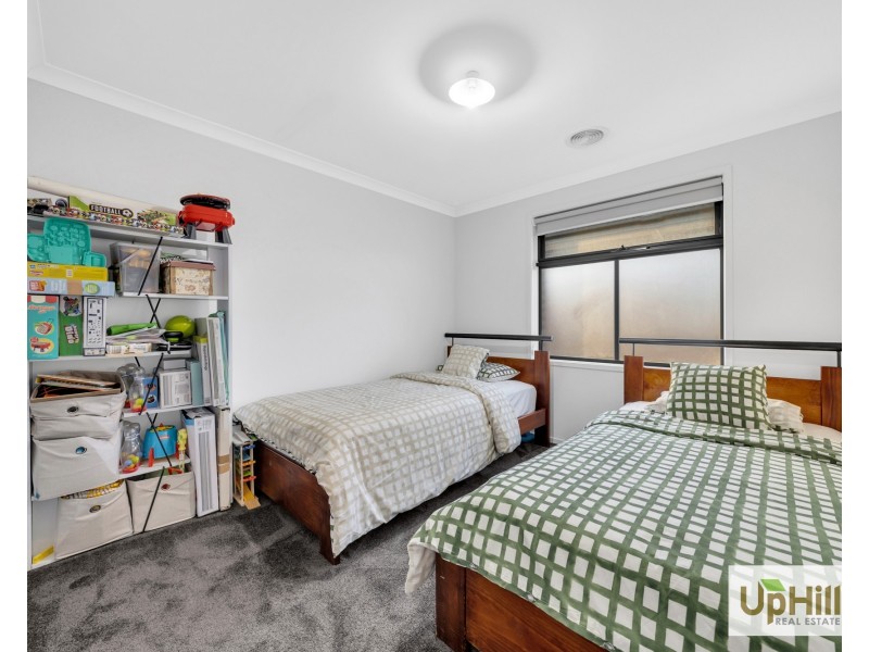 26 Greenslate Street, Clyde North VIC 3978