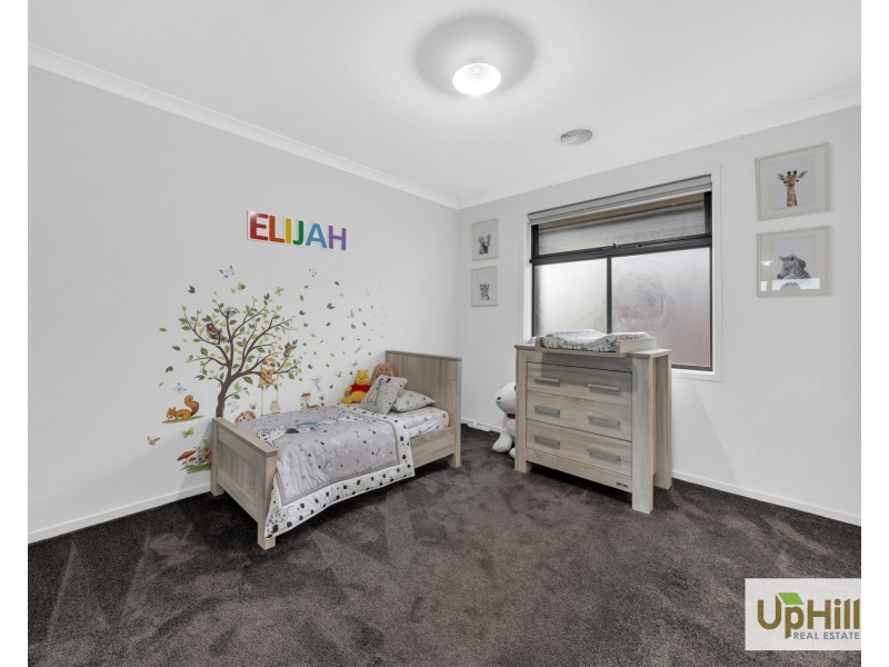 26 Greenslate Street, Clyde North VIC 3978