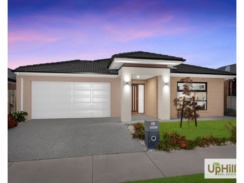 11 Diversity Road, Clyde North VIC 3978