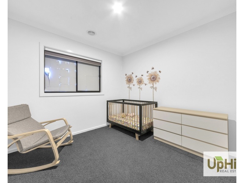 25 Baseline Way, Clyde VIC 3978