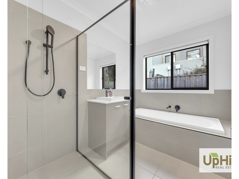 25 Baseline Way, Clyde VIC 3978