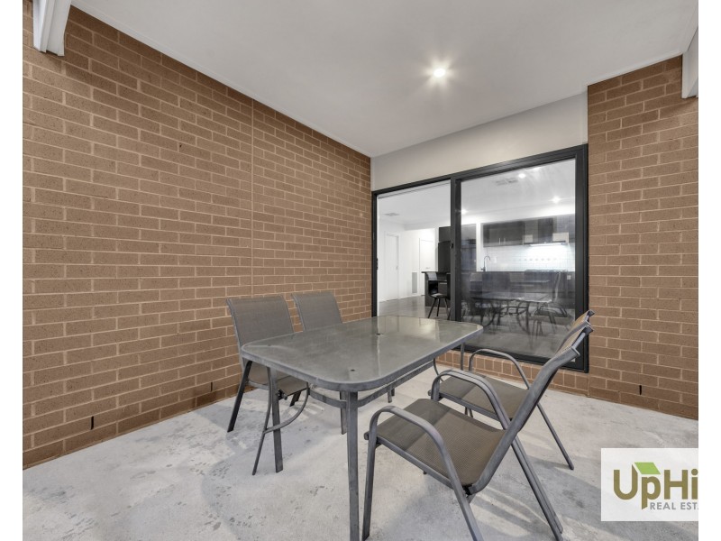 25 Baseline Way, Clyde VIC 3978