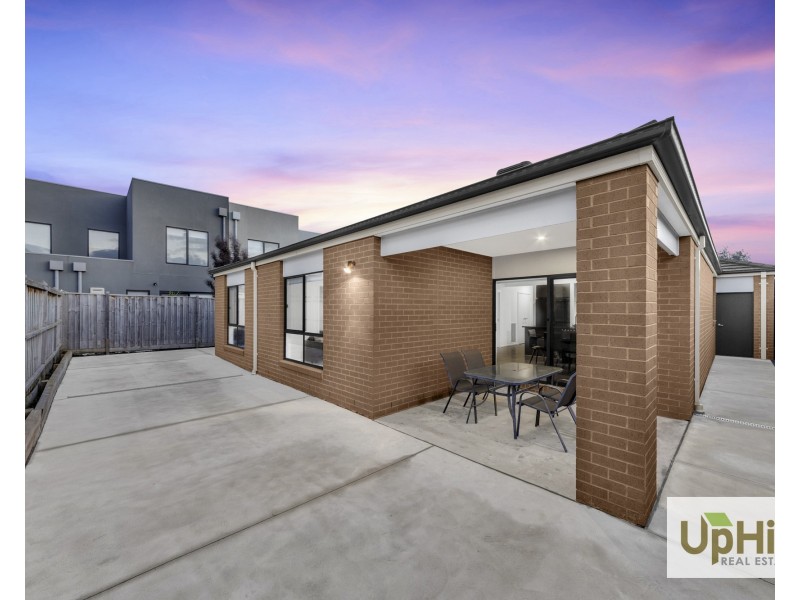 25 Baseline Way, Clyde VIC 3978