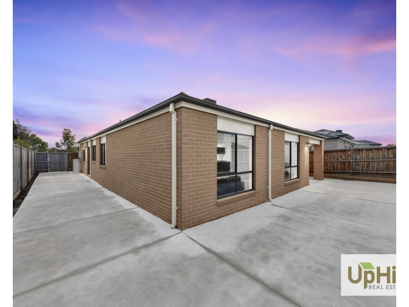 25 Baseline Way, Clyde VIC 3978
