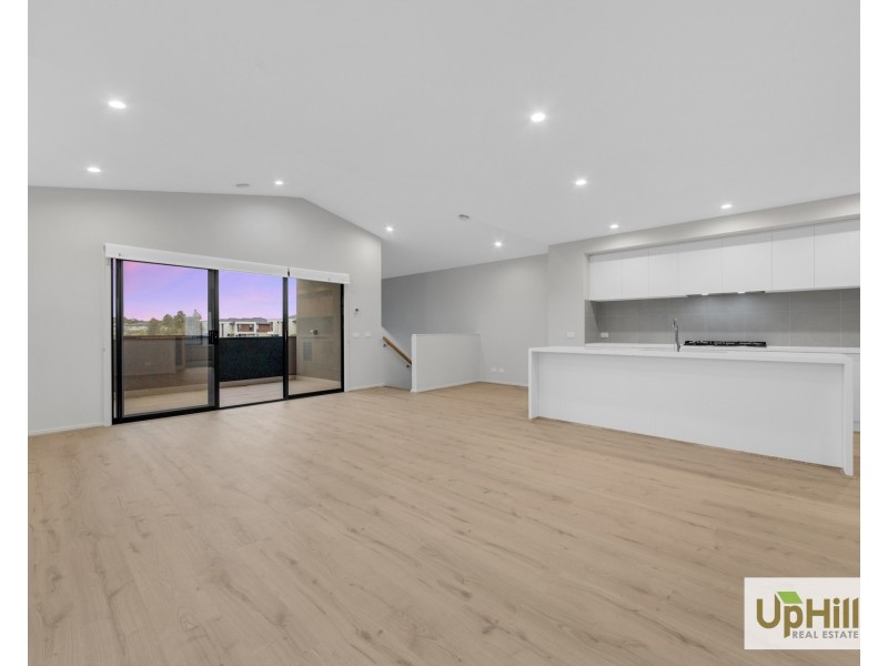 65 Swanston Street, Clyde VIC 3978