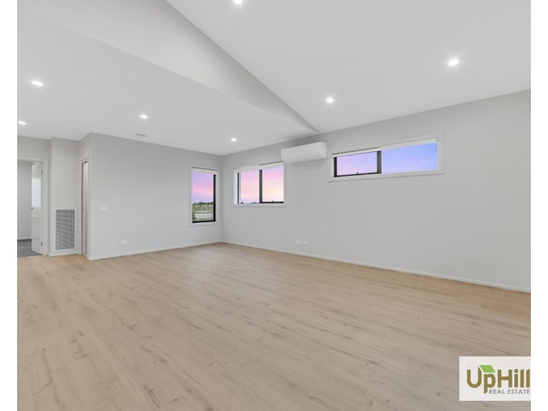 65 Swanston Street, Clyde VIC 3978